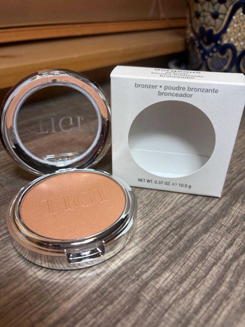 🌻5 for $30🌻TIGI Shimmering Gorgeous Bronzer Compact